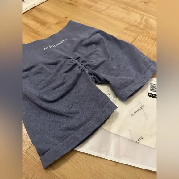 Alphalete Amplify Shorts - Picture 4 of 6